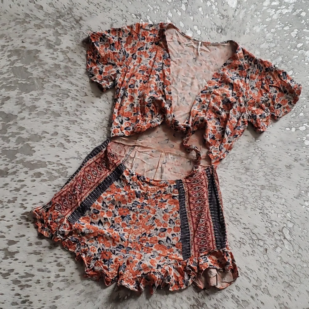 Free People Surf Date Floral Tie Romper Sz12 - Picture 2 of 9